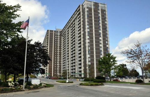 apt-610-12900 Lake Ave, Lakewood, OH, 44107-1548 | Card Image