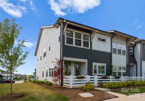 5481 Comiskey Aly, Kannapolis, NC, 28081-4352 | Card Image