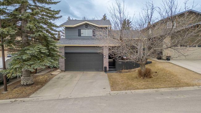 43 Coachwood Place Sw, House other with 4 bedrooms, 4 bathrooms and 4 parking in Calgary AB | Image 48