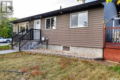 1164 Hochelaga St W, House other with 3 bedrooms, 1 bathrooms and null parking in Moose Jaw SK | Image 2