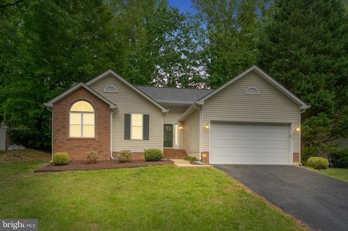 6307 Wendover Ct, FREDERICKSBURG, VA, 22407-5061 | Card Image