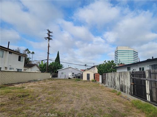 17101 B Ln, Huntington Beach, CA, 92647-6050 | Card Image