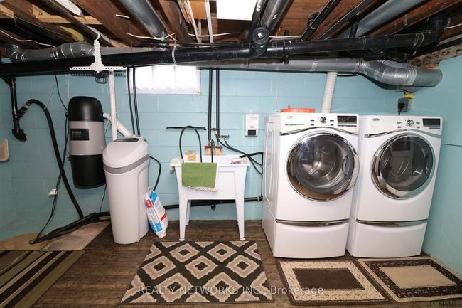 662 Edward Ave, House other with 2 bedrooms, 1 bathrooms and 2 parking in Holtyre ON | Image 8