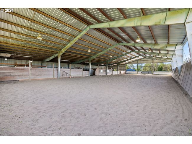 12430 S Oak Grove Rd, House other with 3 bedrooms, 4 bathrooms and 6 parking in Canby OR | Image 11