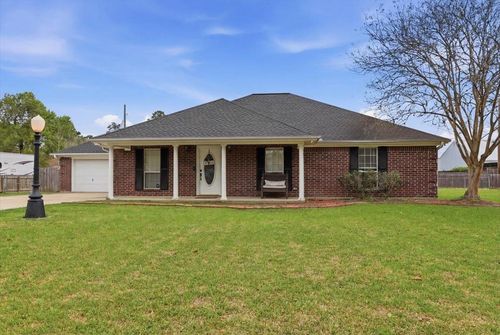 7796 Chauncy St, Orange, TX, 77632-7588 | Card Image