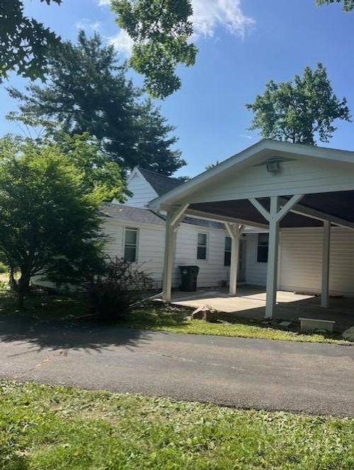 2319 Hunt Rd, Reading, OH, 45215-4005 | Card Image