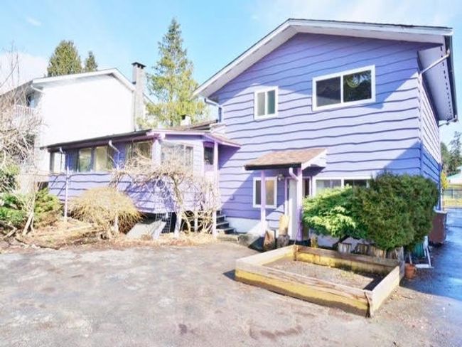 606 Crosby Street, House other with 4 bedrooms, 3 bathrooms and 3 parking in Coquitlam BC | Image 2