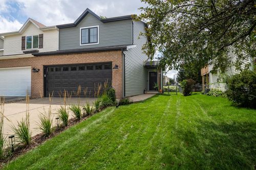 2741 Arrowhead Drive, Bloomington, IL, 61704 | Card Image