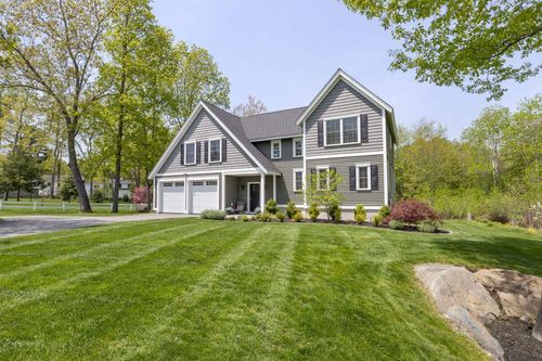 6 Betty Ln, Stratham, NH, 03885-2170 | Card Image