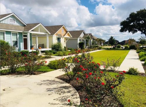 1612 Sanders, Kyle, TX, 78640-6458 | Card Image