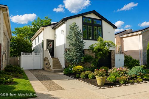 27 Tynan St, Staten Island, NY, 10312-1418 | Card Image