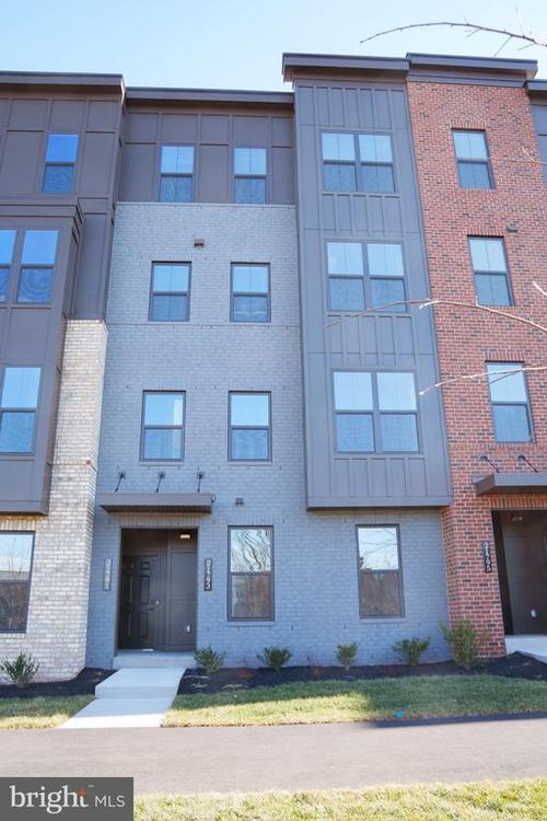 125-21793 Express Ter, ASHBURN, VA, 20147-5159 | Card Image