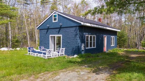 70 Pinkham Rd, Damariscotta, ME, 04543-4106 | Card Image