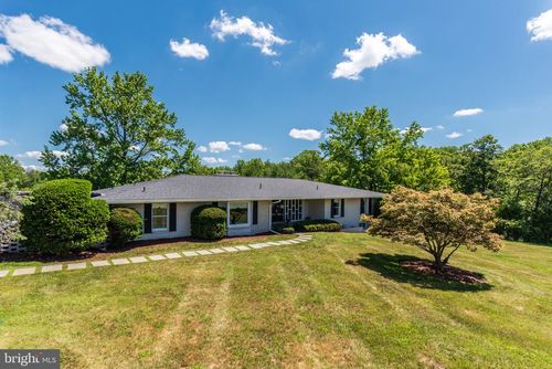 4212 Dustin Rd, BURTONSVILLE, MD, 20866-1021 | Card Image