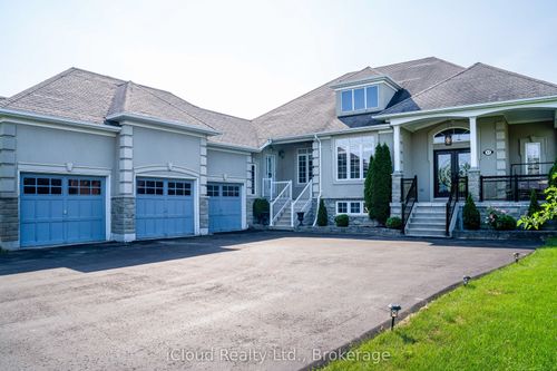 17 Maple Dr, Wasaga Beach, ON, L9Z0A7 | Card Image