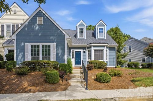 5909 Fitzwilliams Ln, Charlotte, NC, 28270-1704 | Card Image
