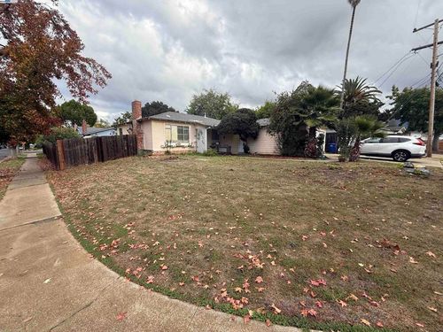 5501 Nebraska Dr, Concord, CA, 94521-4006 | Card Image