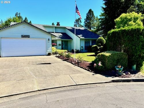 1861 Jasper Ave, Sutherlin, OR, 97479 | Card Image