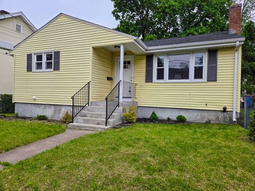 20 Morningside St W, Hartford, CT, 06112-1140 | Card Image