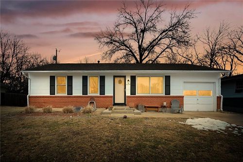 4357 N Drury Ave, Kansas City, MO, 64117-2033 | Card Image