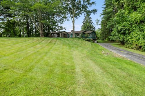 293 Pine Bush Rd, Stone Ridge, NY, 12484-5822 | Card Image