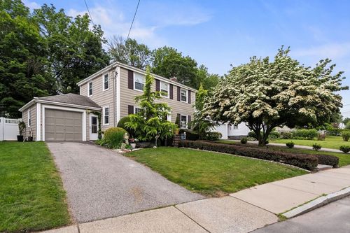 26 Vermont St, Boston, MA, 02132-2320 | Card Image