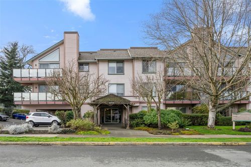 106-3724 Harriet Rd, Saanich, BC, V8Z3T2 | Card Image