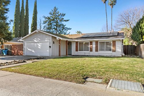 1542 Granada Way, Yuba City, CA, 95993-1607 | Card Image