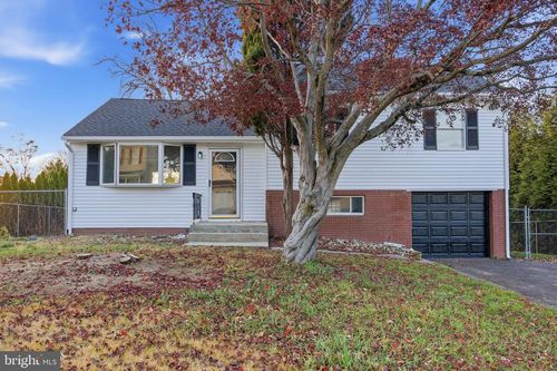 166 N Hawthorne Ave, LANGHORNE, PA, 19047-7415 | Card Image