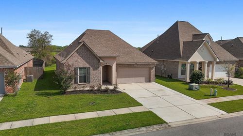 41294 Hackett Canal Dr, Gonzales, LA, 70737-8635 | Card Image