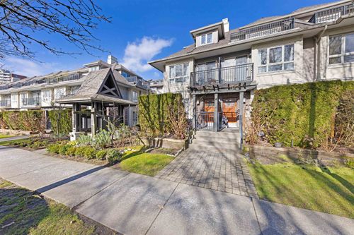 10-4055 Pender St, Burnaby, BC, V5C2L9 | Card Image