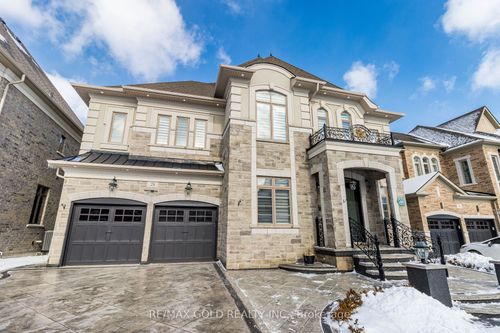 28 Cloverhaven Rd, Brampton, ON, L6P4E4 | Card Image