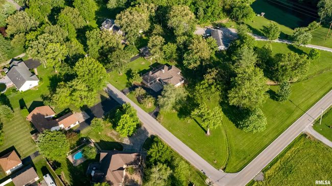 1803 Spring Garden Rd, House other with 3 bedrooms, 3 bathrooms and null parking in Marion IL | Image 39