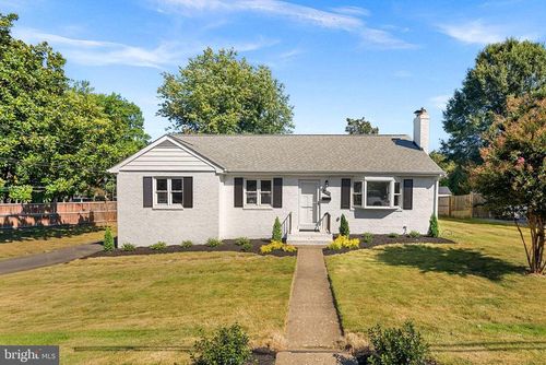 5931 1st St S, ARLINGTON, VA, 22204-1001 | Card Image