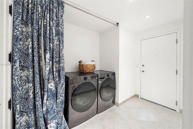9C - 9751 E Bay Harbor Dr, Condo with 2 bedrooms, 3 bathrooms and null parking in Bay Harbor Islands FL | Image 16