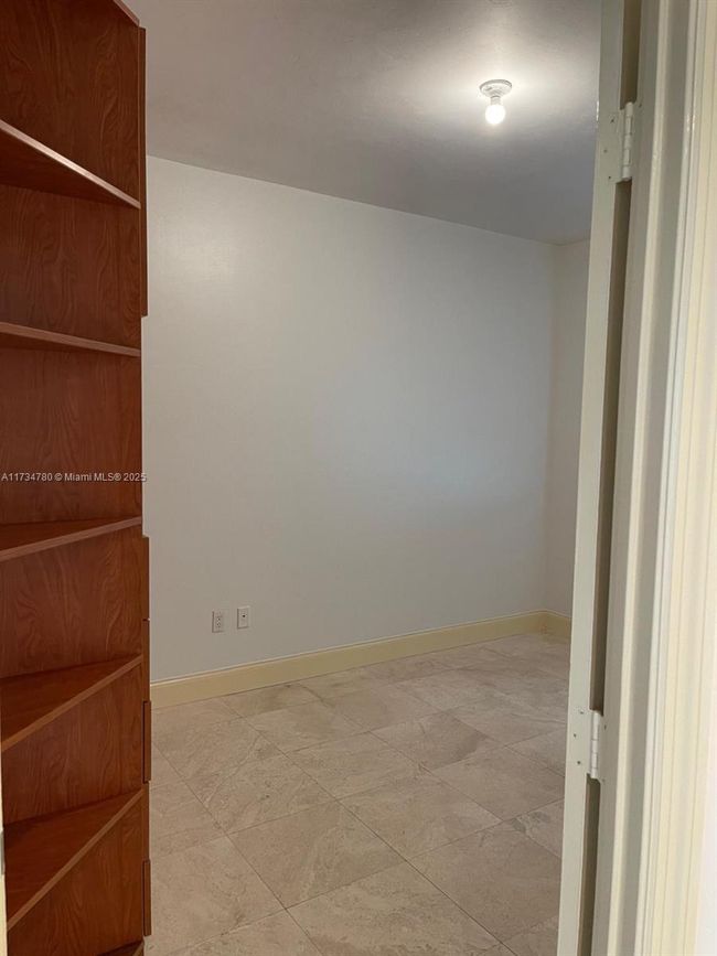 APT-1103 - 15051 Royal Oaks Ln, Condo with 3 bedrooms, 3 bathrooms and null parking in North Miami FL | Image 23