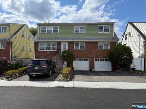 13 Joseph St, Little Ferry, NJ, 07643-1817 | Card Image