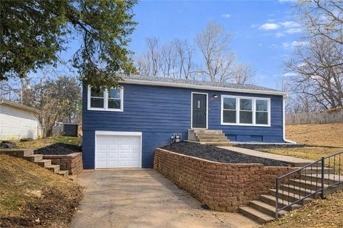 3310 S 30th St, Saint Joseph, MO, 64503-1212 | Card Image