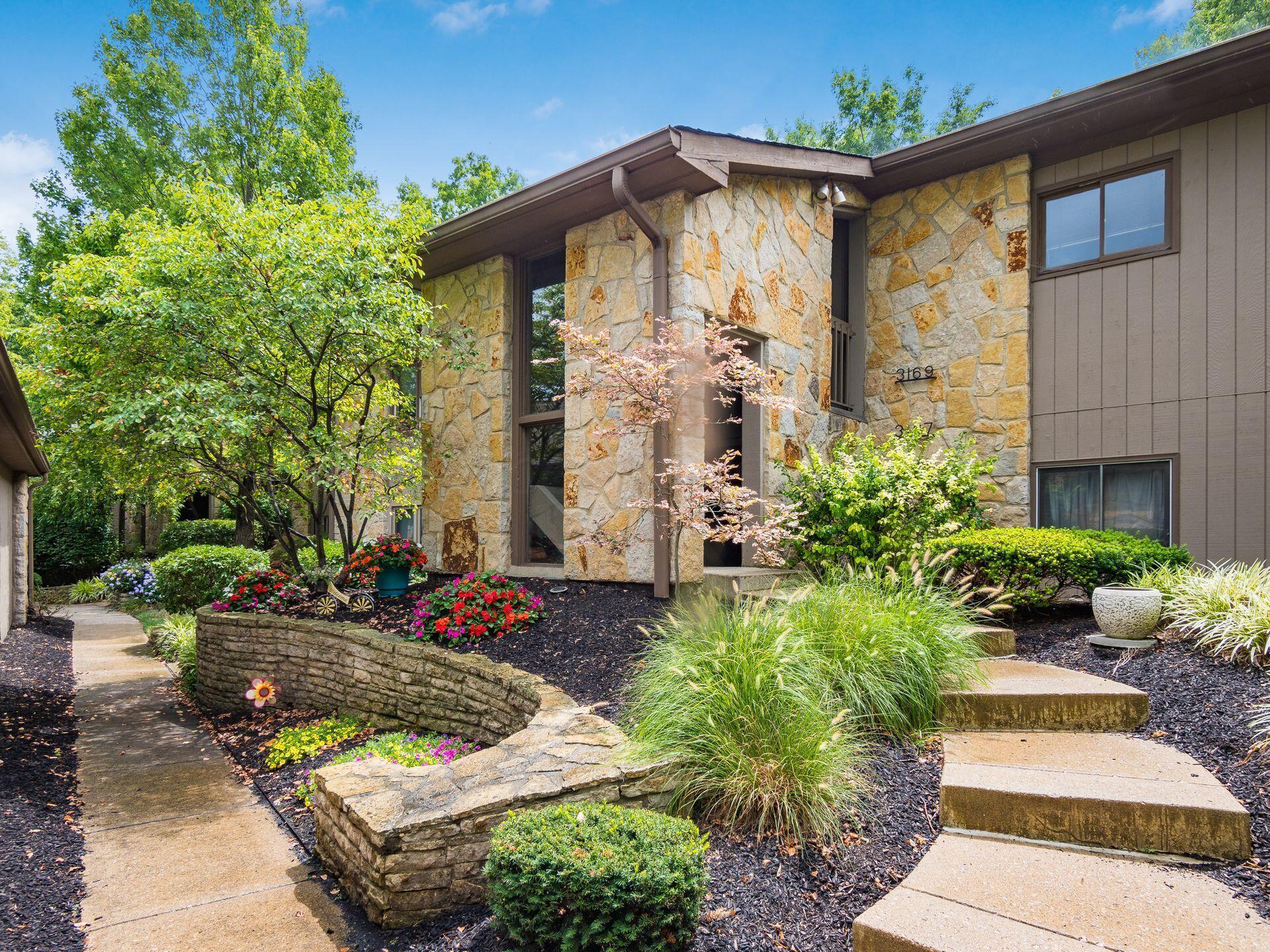 Griggsview Ct, Columbus, OH 43221