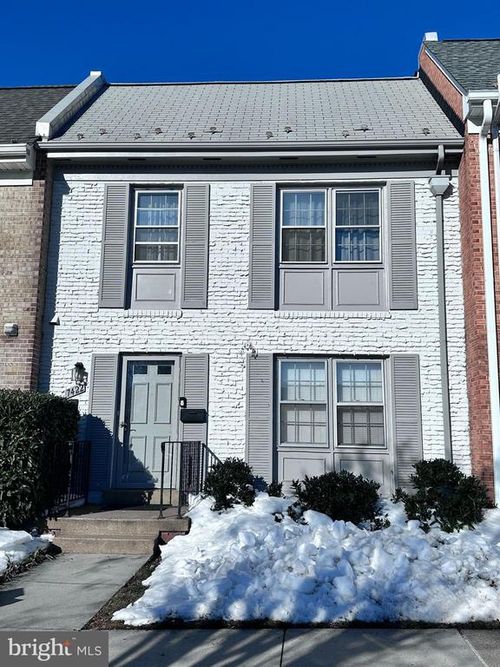 7422 Eldorado St, MCLEAN, VA, 22102-2906 | Card Image