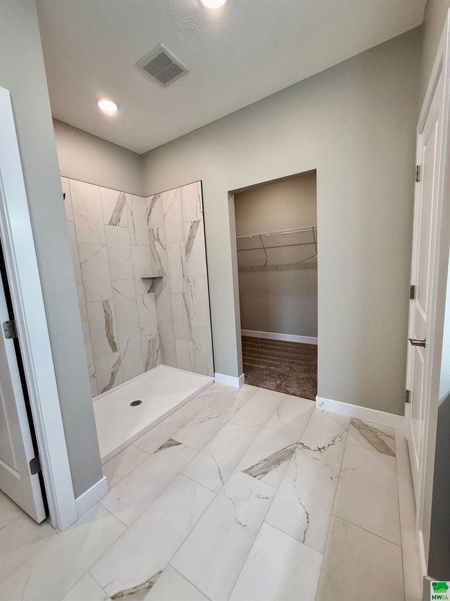 3421 Lafayette Ct, House other with 2 bedrooms, 2 bathrooms and null parking in Sioux City IA | Image 14