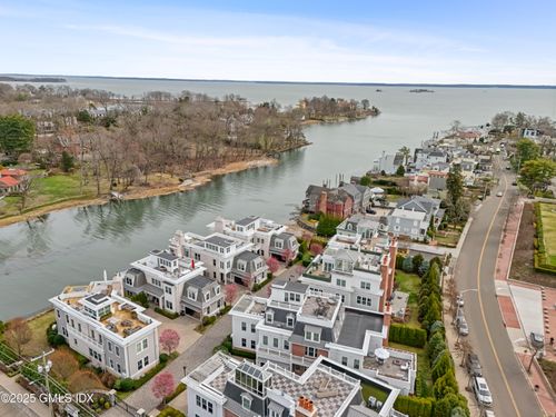apt-b2-2 Oneida Dr, Greenwich, CT, 06830-7171 | Card Image