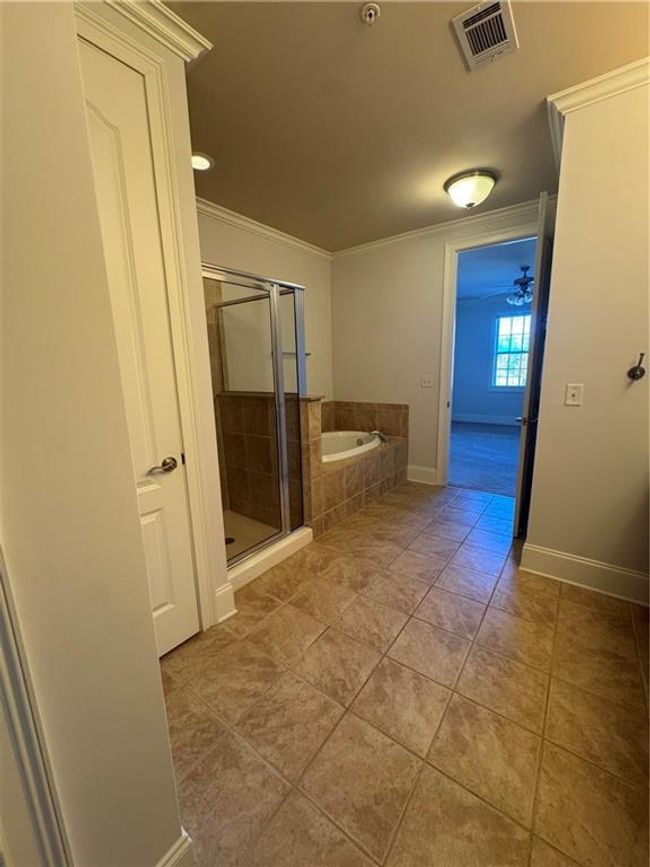 APT-1209 - 2300 Peachford Rd, Condo with 2 bedrooms, 2 bathrooms and 1 parking in Dunwoody GA | Image 51