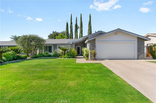 8924 Butternut, Bakersfield, CA, 93306 | Card Image