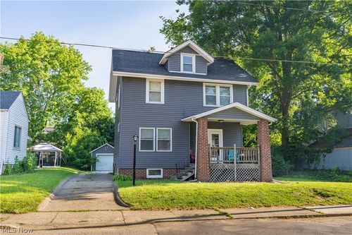 2107 31st St Nw, Canton, OH, 44709-2704 | Card Image