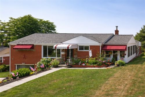 457 Elaine Dr, Pittsburgh, PA, 15236-2416 | Card Image