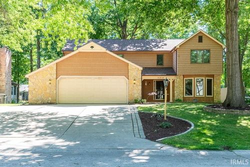 5214 Willowwood Court, Fort Wayne, IN, 46835 | Card Image