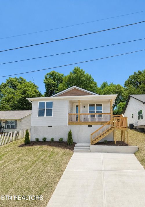 3904 Lilac Ave, Knoxville, TN, 37914-4821 | Card Image