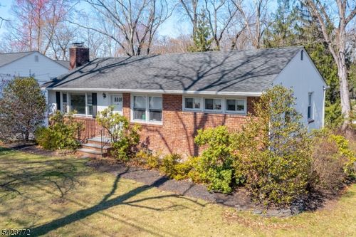 159 N Passaic Ave, Chatham, NJ, 07928-2610 | Card Image