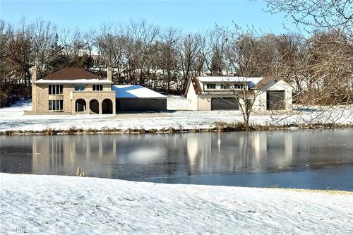 229 E 16th St, Maryville, MO, 64468-1117 | Card Image